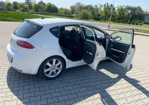 Seat Leon cena 27900 przebieg: 290000, rok produkcji 2010 z Zamość małe 352